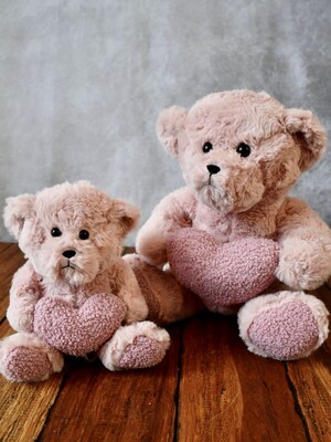 Pinkie and Mama Bear